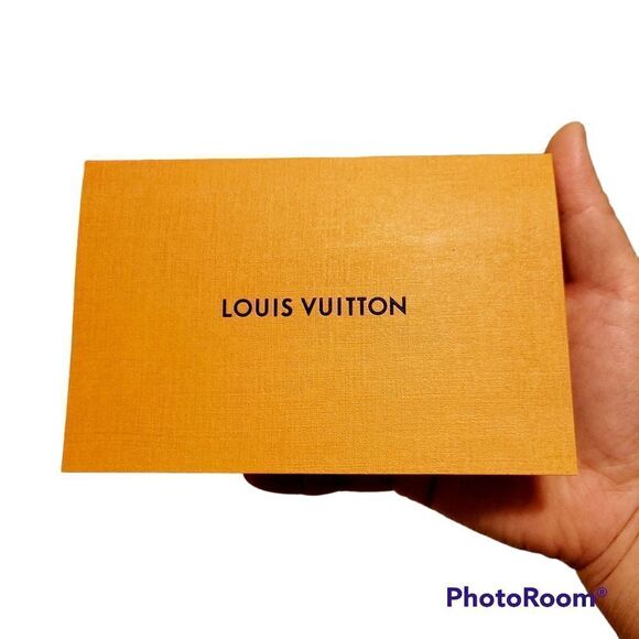 Authentic Louis Vuitton receipt pocket - Picture 1 of 4